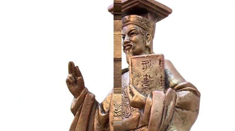 Tượng Vua Lý Thái Tông
