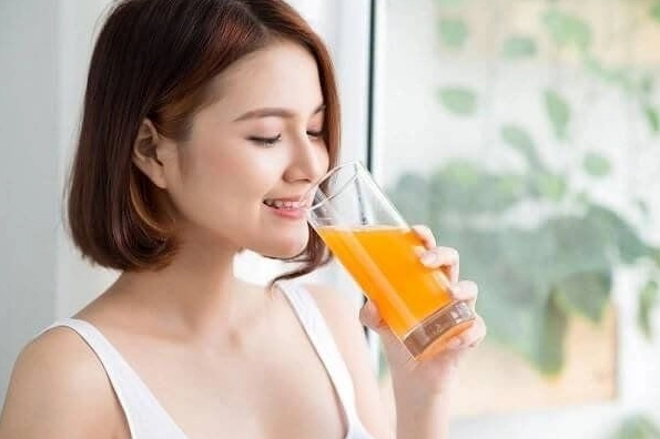 Uống nước cam vào buổi sáng tốt cho sức khỏe