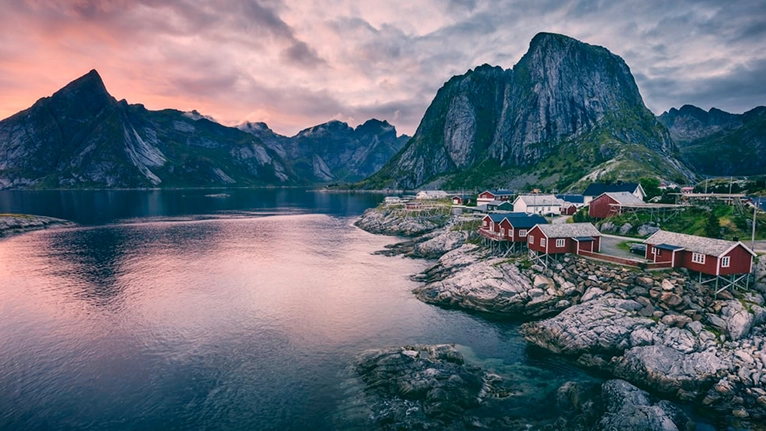 Vịnh hẹp Geirangerfjord ở Na Uy