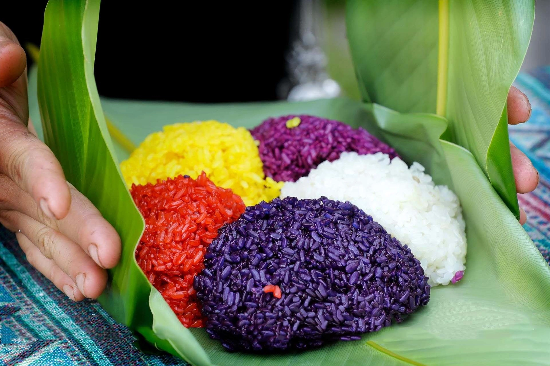 Xôi bảy màu Sapa rực rỡ sắc màu
