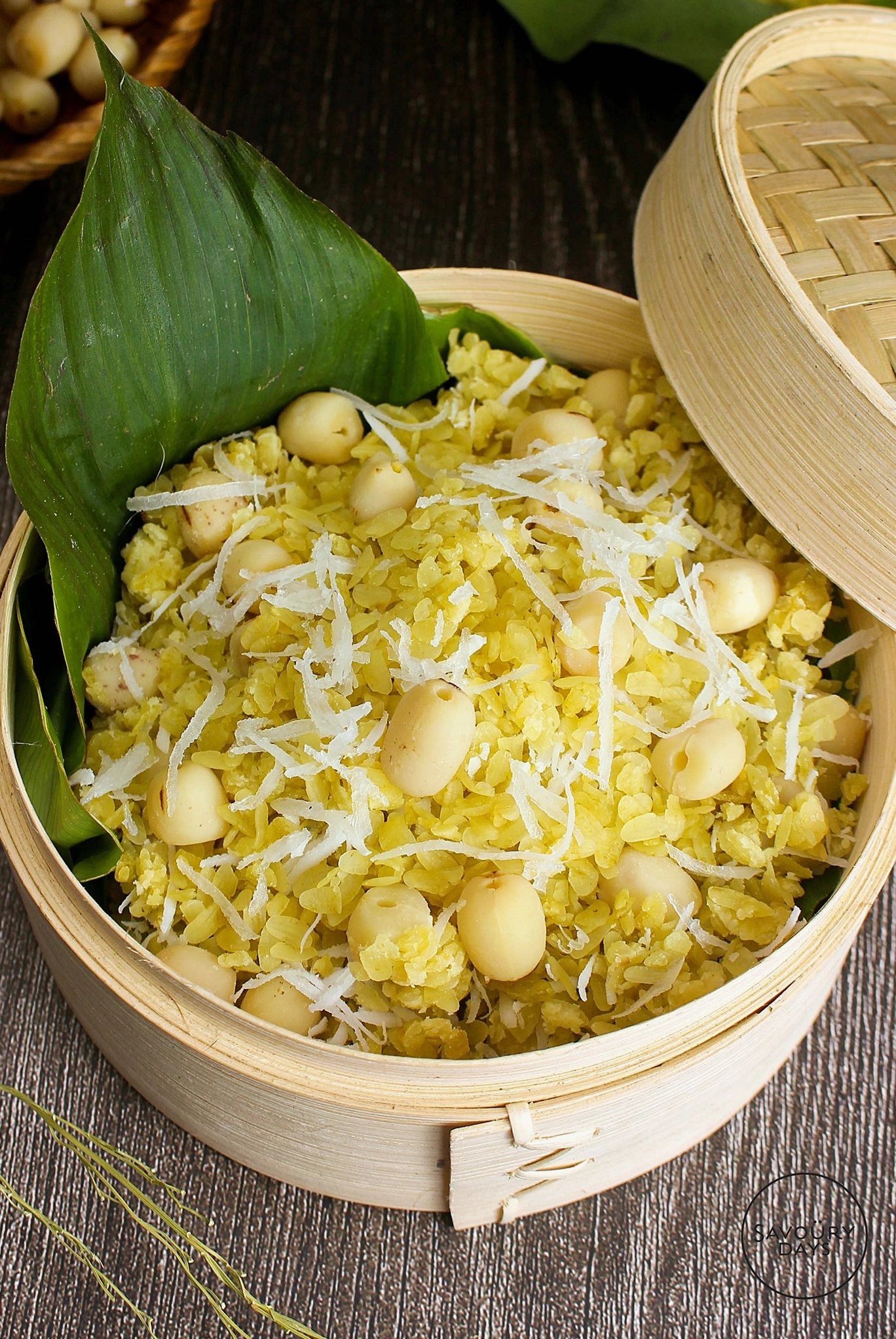 Xôi cốm Hà Nội với nhiều loại topping hấp dẫn