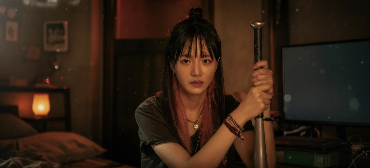 Yoon Ji Soo trong Sweet Home
