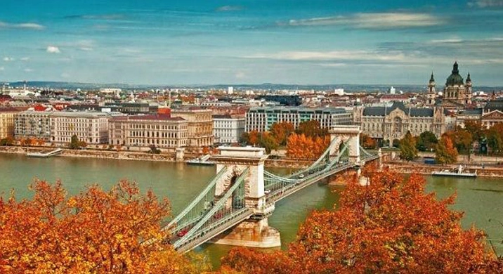 Đài tưởng niệm Giày Dép trên Bờ Sông Danube