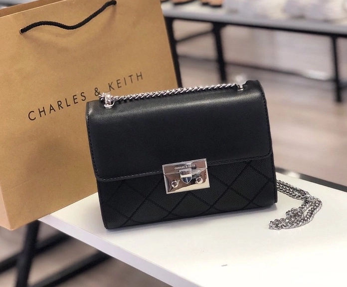 Bộ sưu tập túi xách Charles & Keith đa dạng
