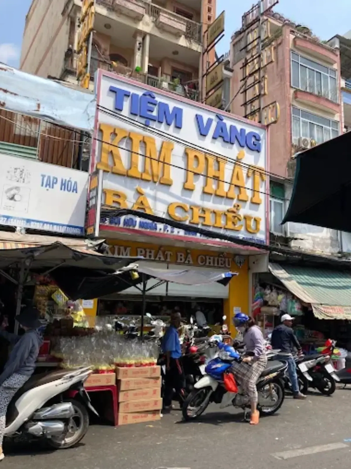 Cận cảnh một sản phẩm trang sức tại Tiệm Vàng Kim Phát Bà Chiểu