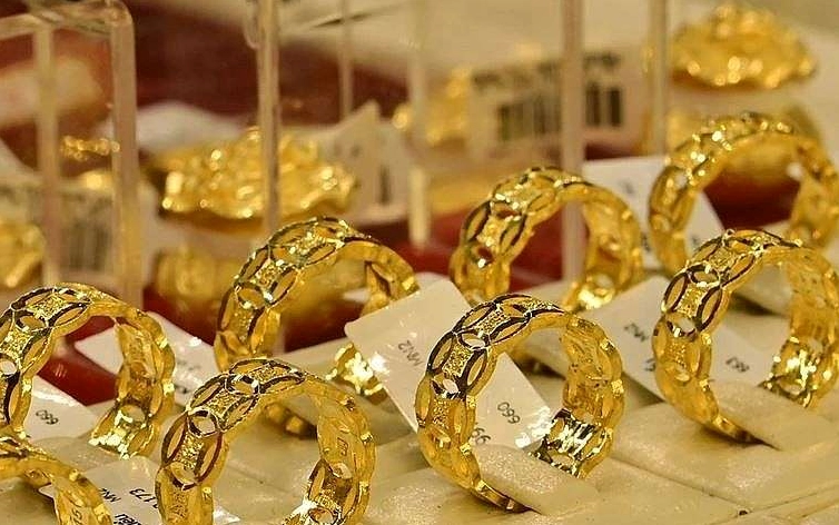 Chi tiết nhẫn vàng 9999