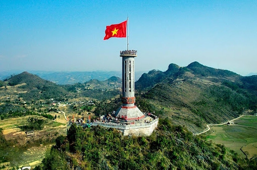 Cột cờ Lũng Cú - Biểu tượng của điểm cực Bắc Việt Nam