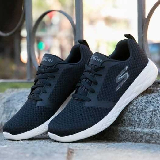 Giày Skechers - biểu tượng của sự thoải mái