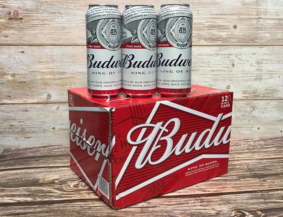 Hình ảnh bia Budweiser được trưng bày trong một sự kiện