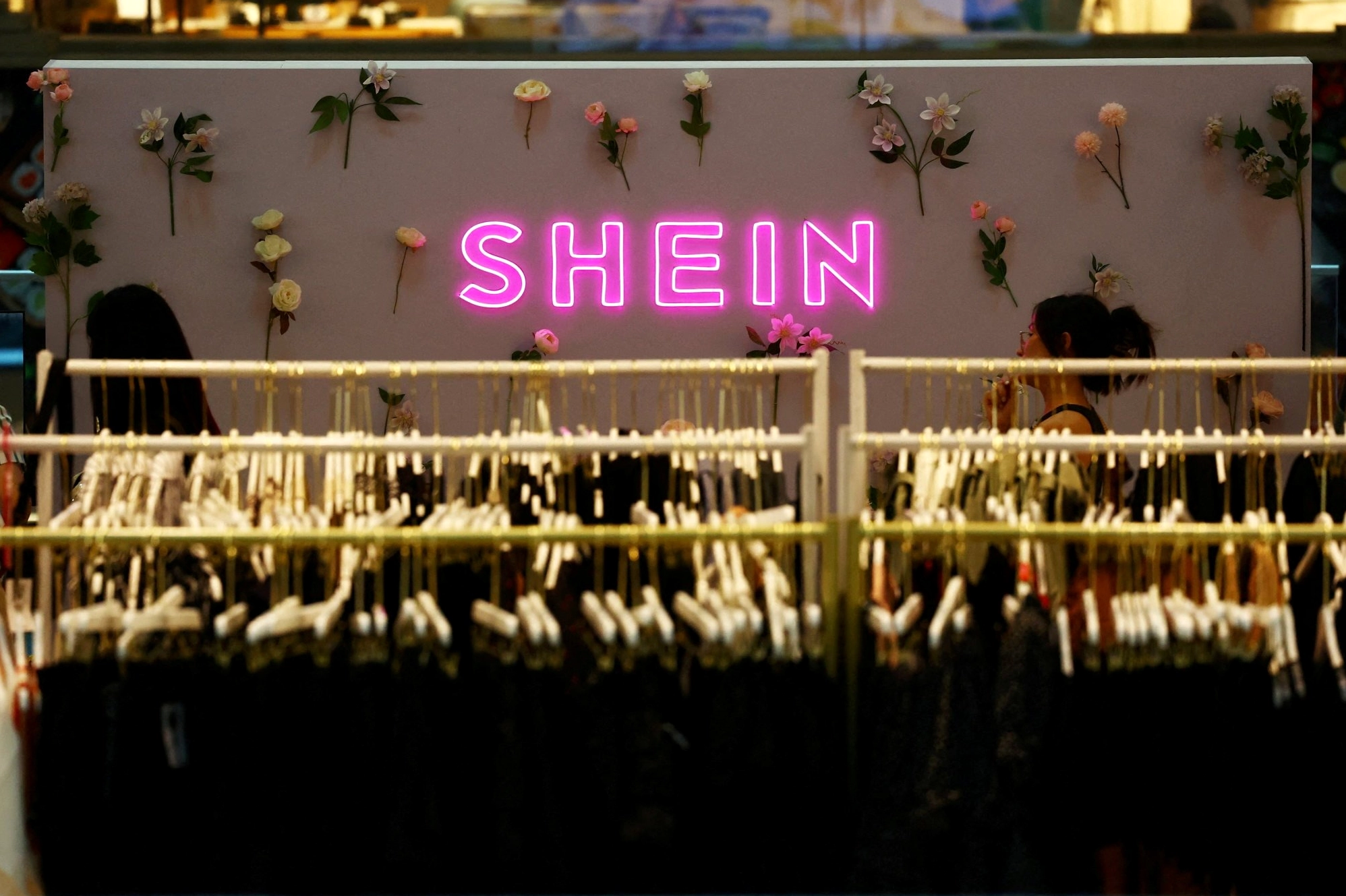 Hình ảnh xu hướng thời trang mới nhất trên Shein