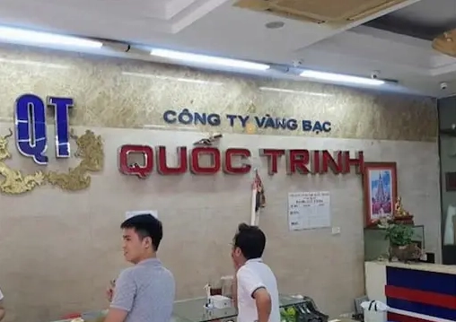 Không gian bên trong tiệm vàng Quốc Trinh