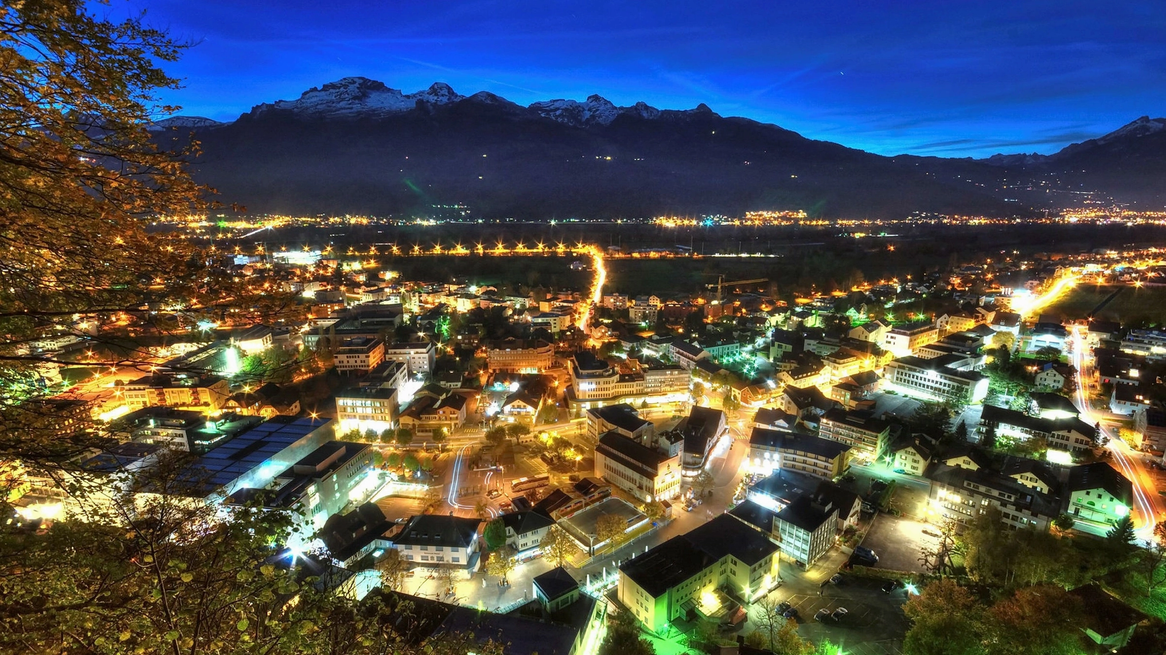 liechtenstein-la-nuoc-nao-kham-pha-quoc-gia-ty-phu-nho-be_331