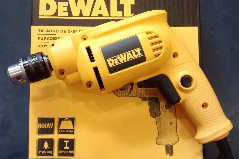 Máy khoan Dewalt DWD014