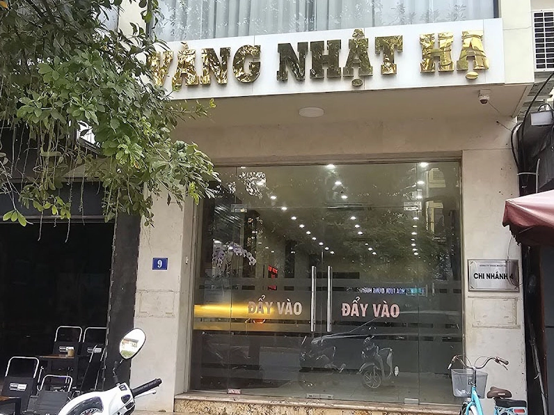 nhat-ha-hai-phong-vang-phong-thuy-va-trang-suc-tinh-xao_525
