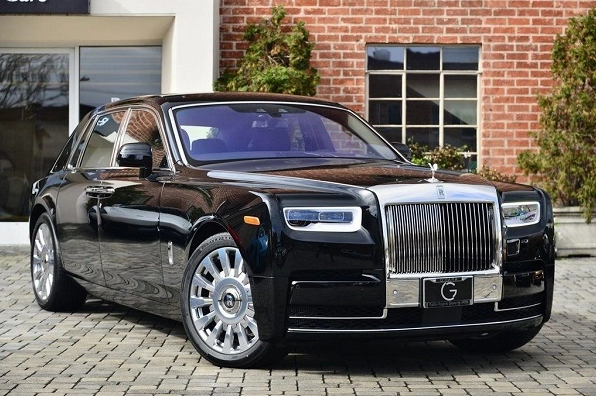 Rolls-Royce là biểu tượng xe siêu sang của Anh Quốc