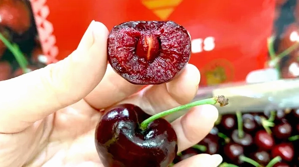Ruột quả cherry chile với hạt