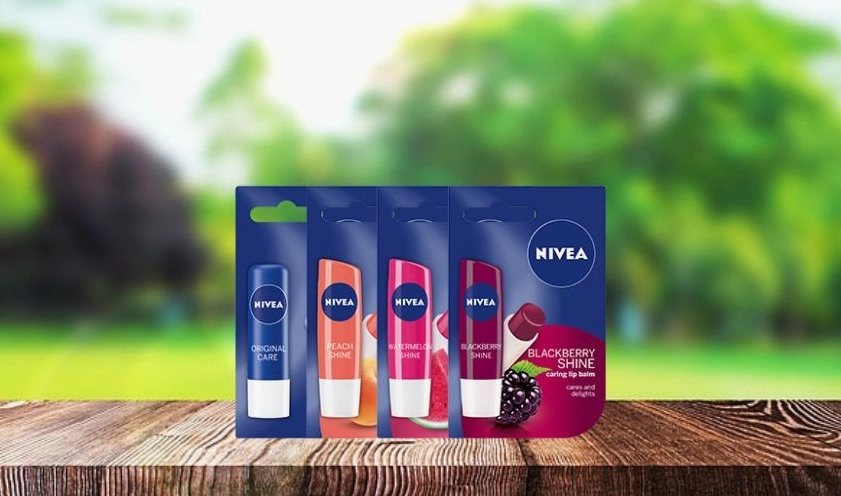 Sản phẩm kem Nivea xanh biểu tượng