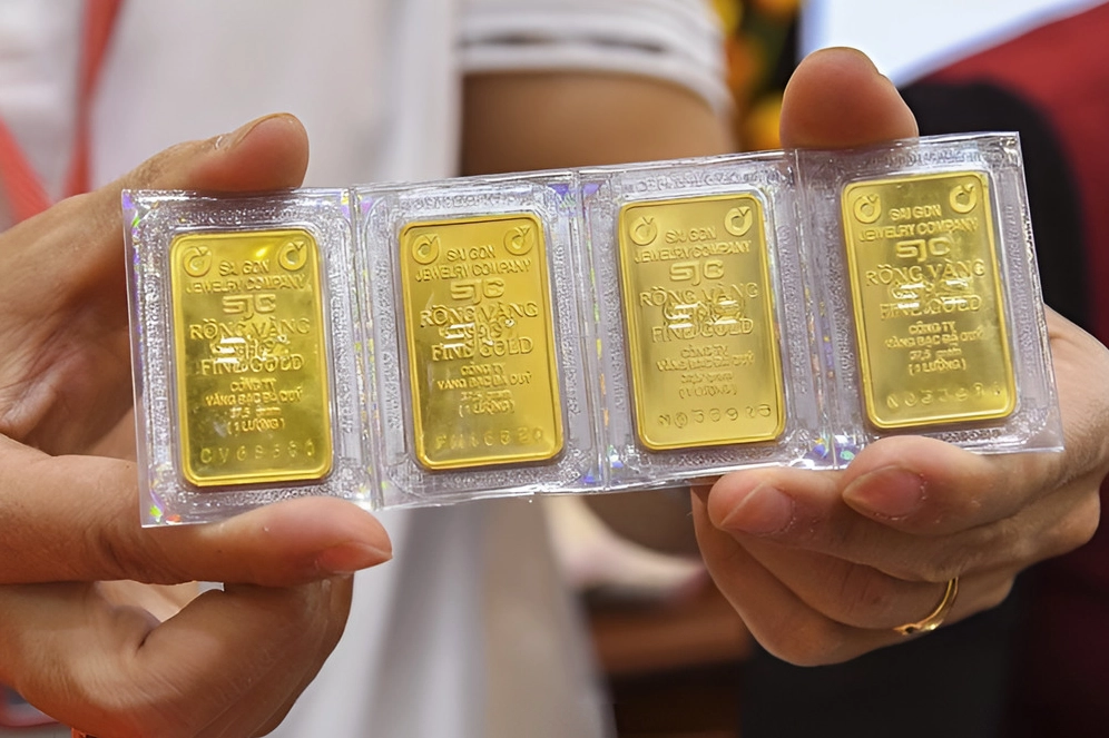 Tại sao nên quan tâm đến giá vàng năm 2000