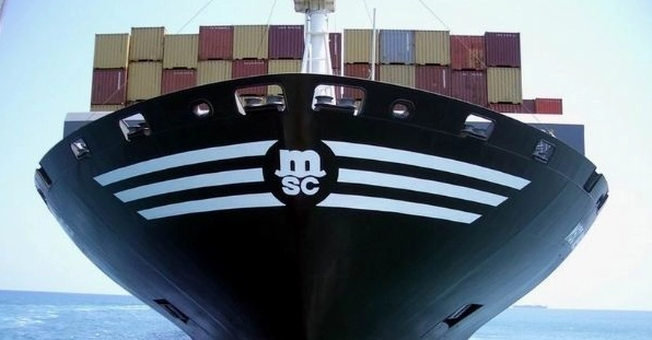 Tàu container thuộc hãng tàu MSC