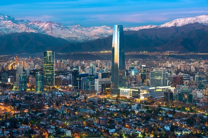 Toàn cảnh thành phố Santiago nhìn từ trên cao