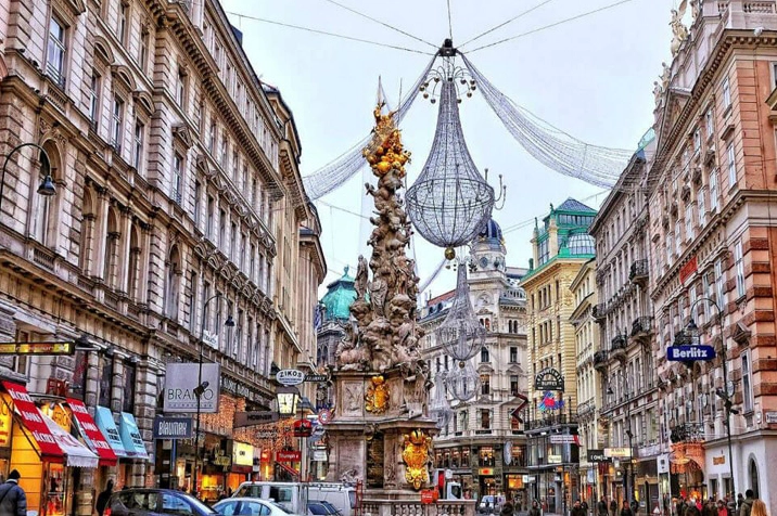 Đường phố Vienna cổ kính và quyến rũ