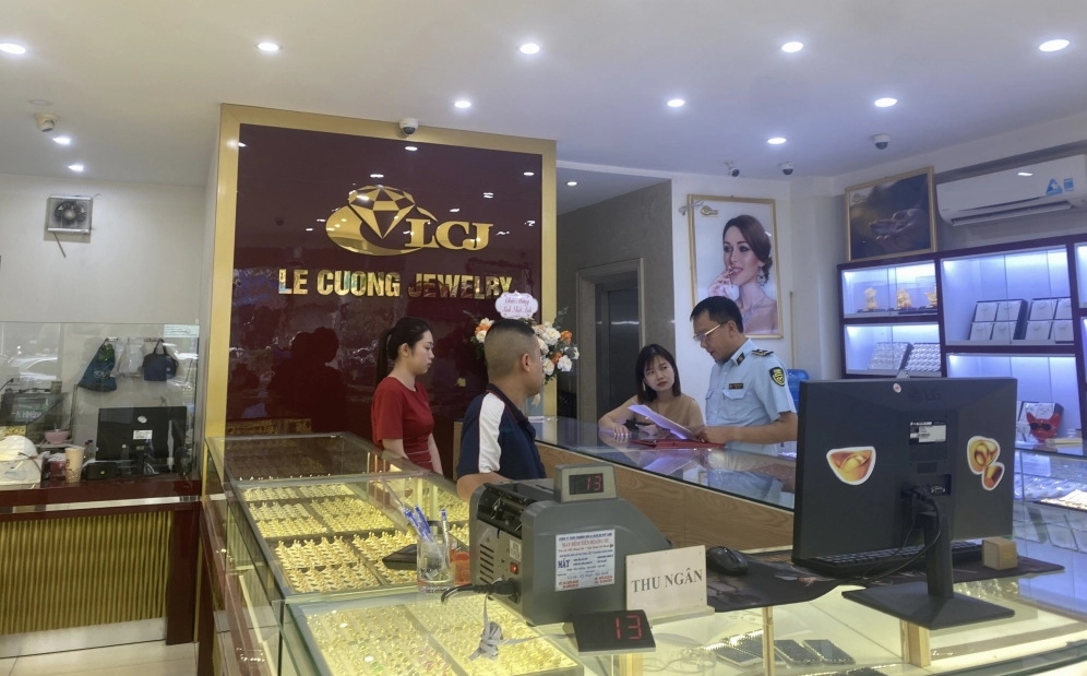 vang-le-cuong-2026-cap-nhat-gia-va-phan-tich-chuyen-sau_411