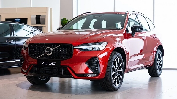 Xe Volvo cổ điển và hiện đại
