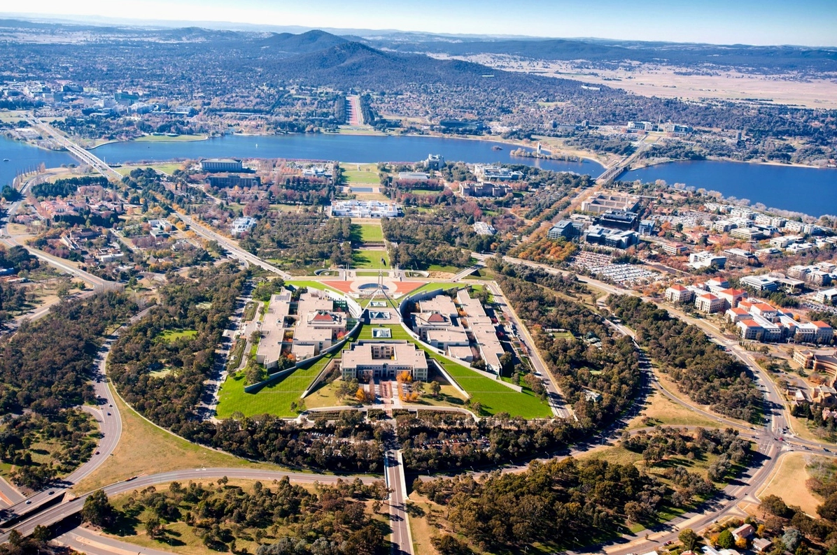 canberra-thu-o-nuoc-uc-su-that-it-ai-ngo-toi_976