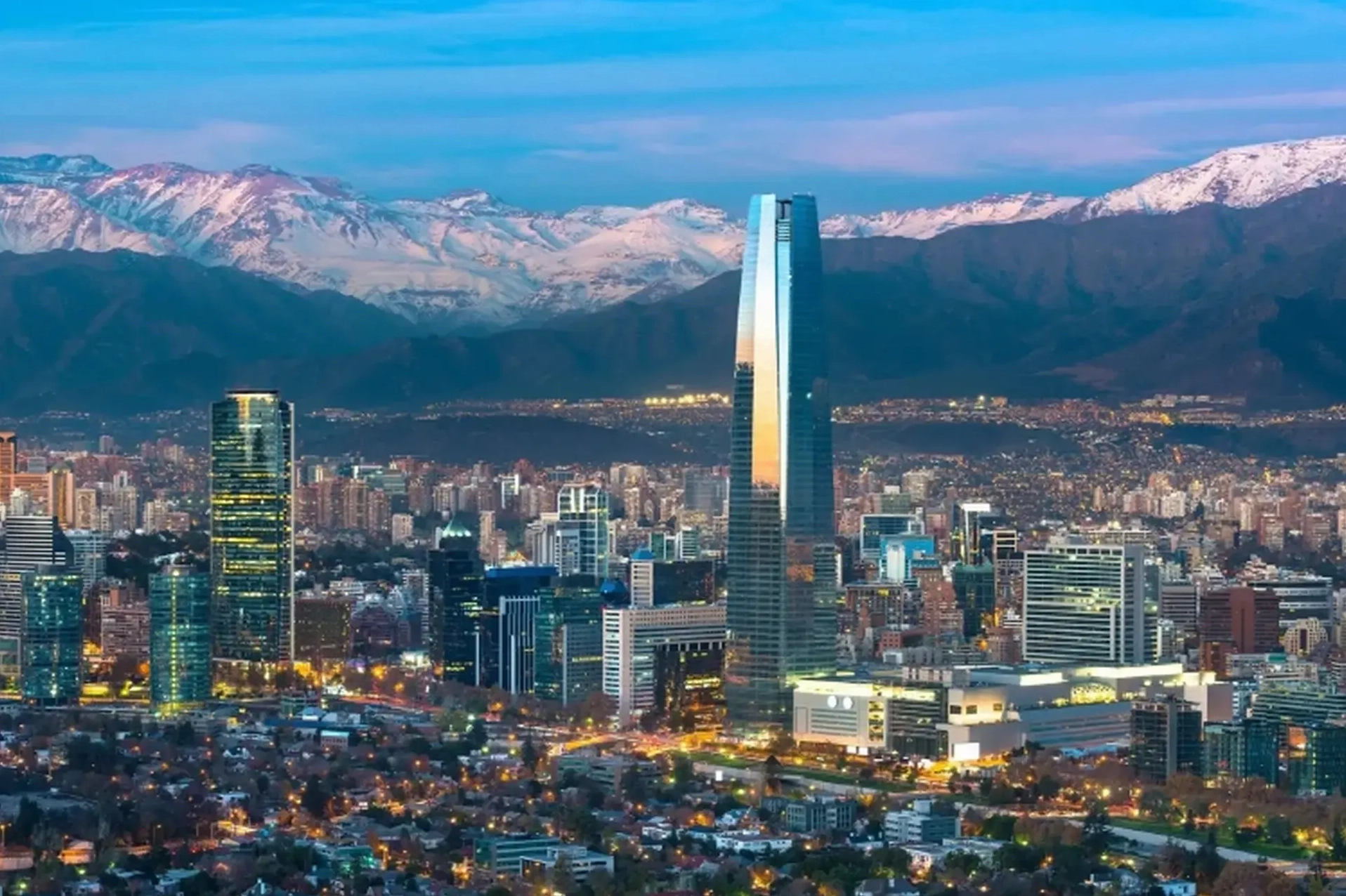 Cảnh đẹp Santiago về đêm