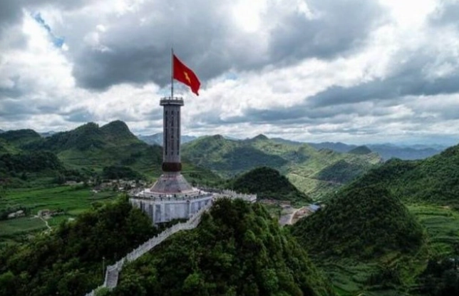 Cột mốc A Pa Chải nơi giao thoa 3 nước