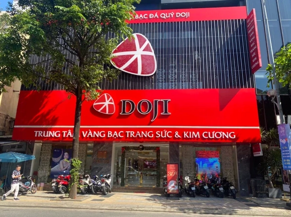 Cửa hàng Vàng Doji tại đường Trần Phú, Đà Nẵng
