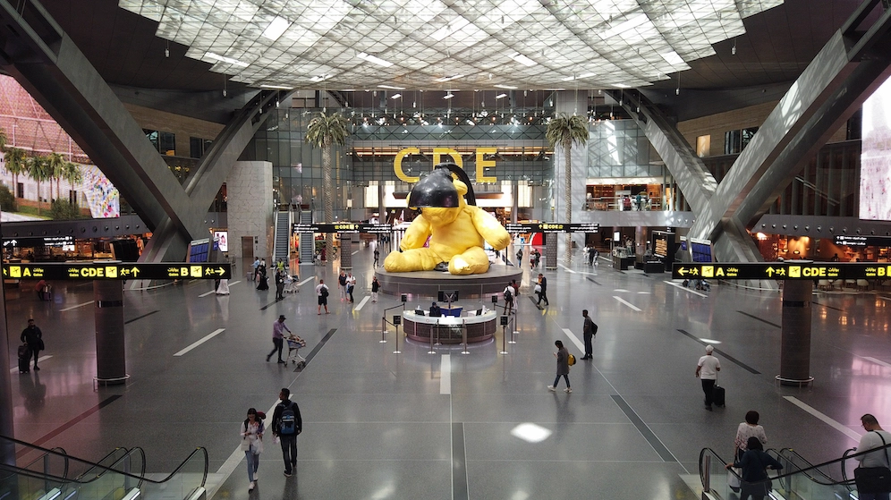 Hành khách di chuyển tại Sân bay Quốc tế Hamad