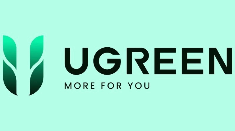 Người dùng đang sử dụng sản phẩm Ugreen cho công việc