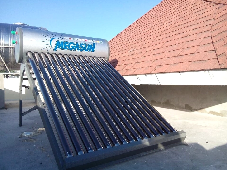 So sánh các loại máy nước nóng năng lượng mặt trời
