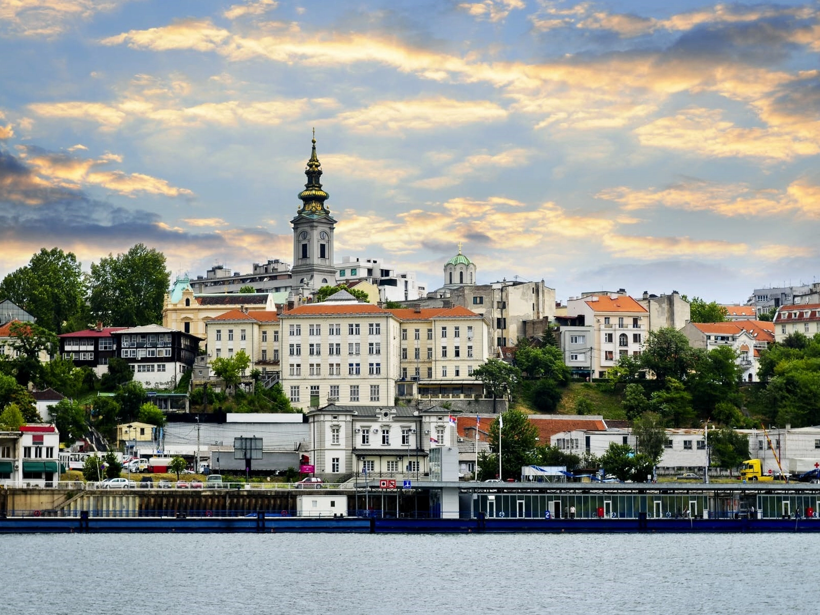 Thủ đô Belgrade, Serbia về đêm