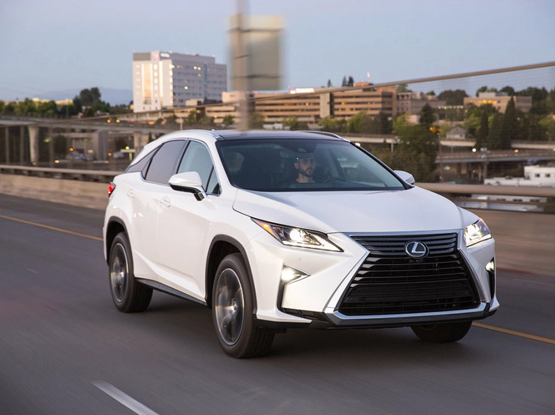 Xe Lexus RX 300 sang trọng