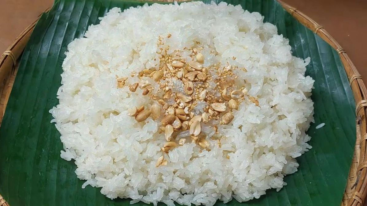 Xôi trắng nấu với nước cốt dừa thơm ngon